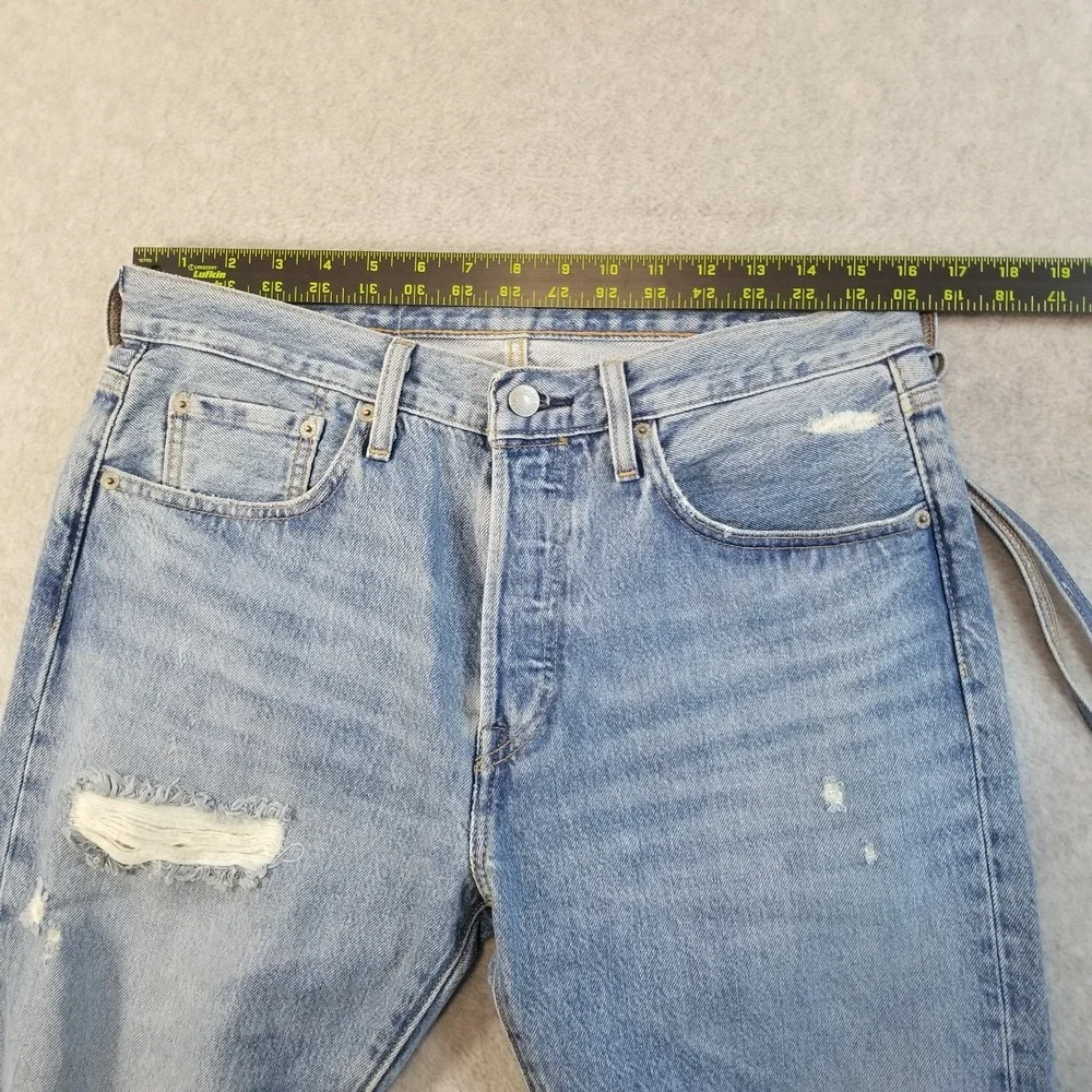 Kith Levis 501 Jeans Mens 33x32 Light Wash Distressed Ripped Button Fly Big E XX